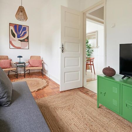 Light-Filled & Renovated Apartment, By Timecooler Lisboa Eksteriør bilde