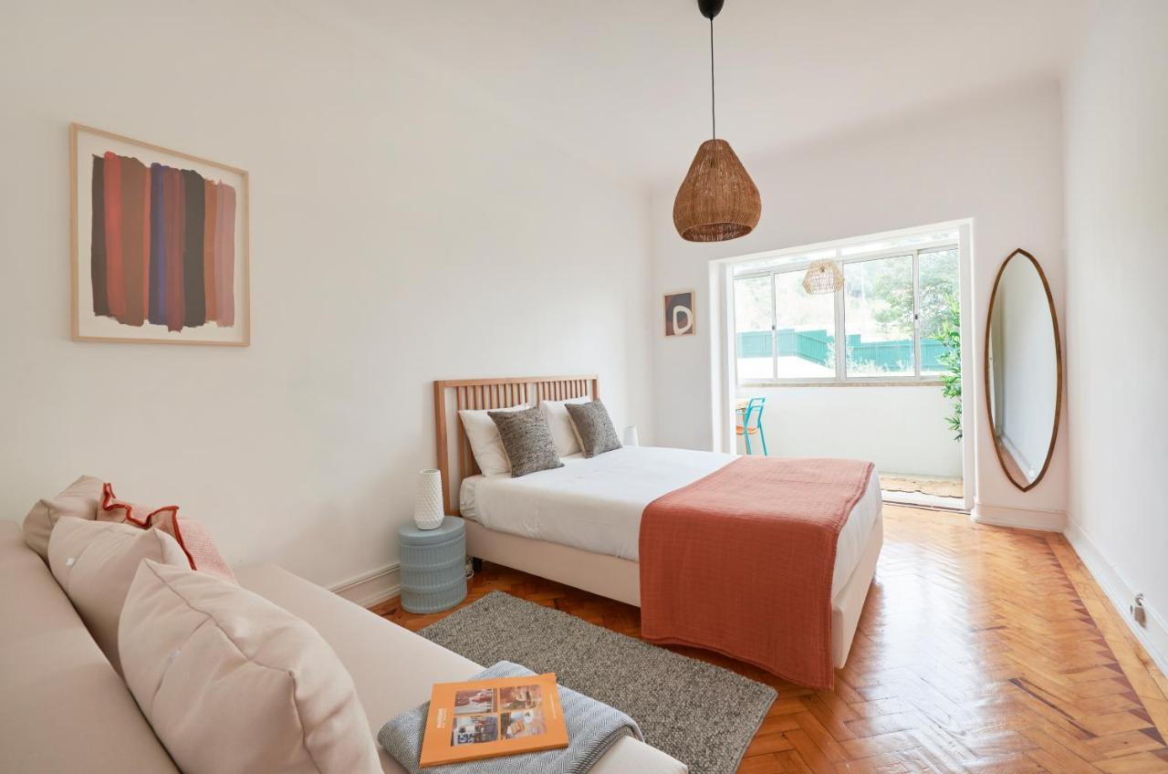 Light-Filled & Renovated Apartment, By Timecooler Lisboa Eksteriør bilde