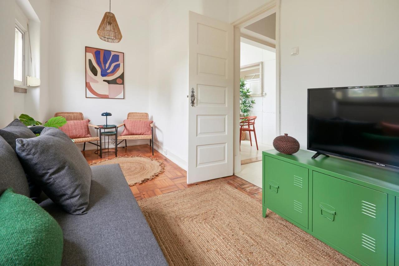 Light-Filled & Renovated Apartment, By Timecooler Lisboa Eksteriør bilde