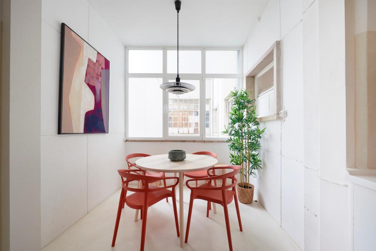 Light-Filled & Renovated Apartment, By Timecooler Lisboa Eksteriør bilde