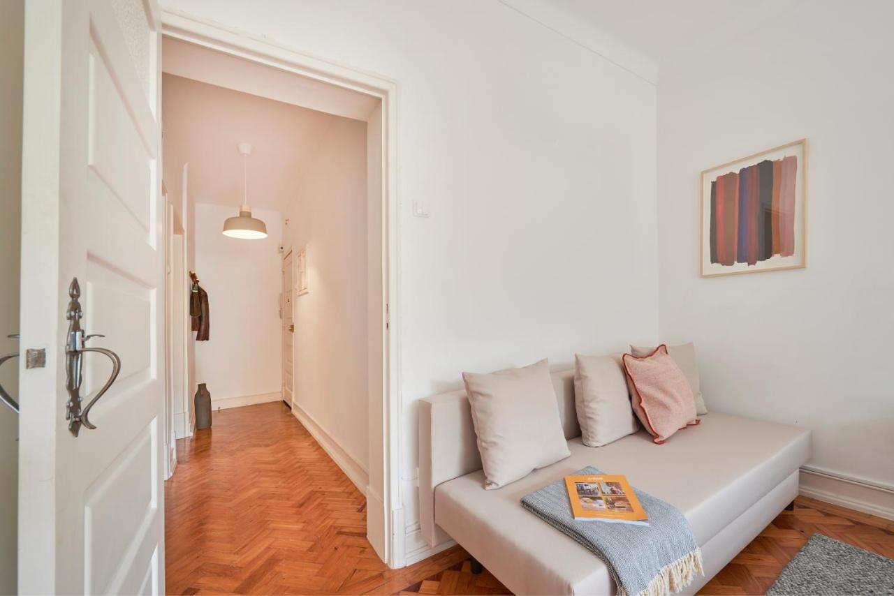 Light-Filled & Renovated Apartment, By Timecooler Lisboa Eksteriør bilde